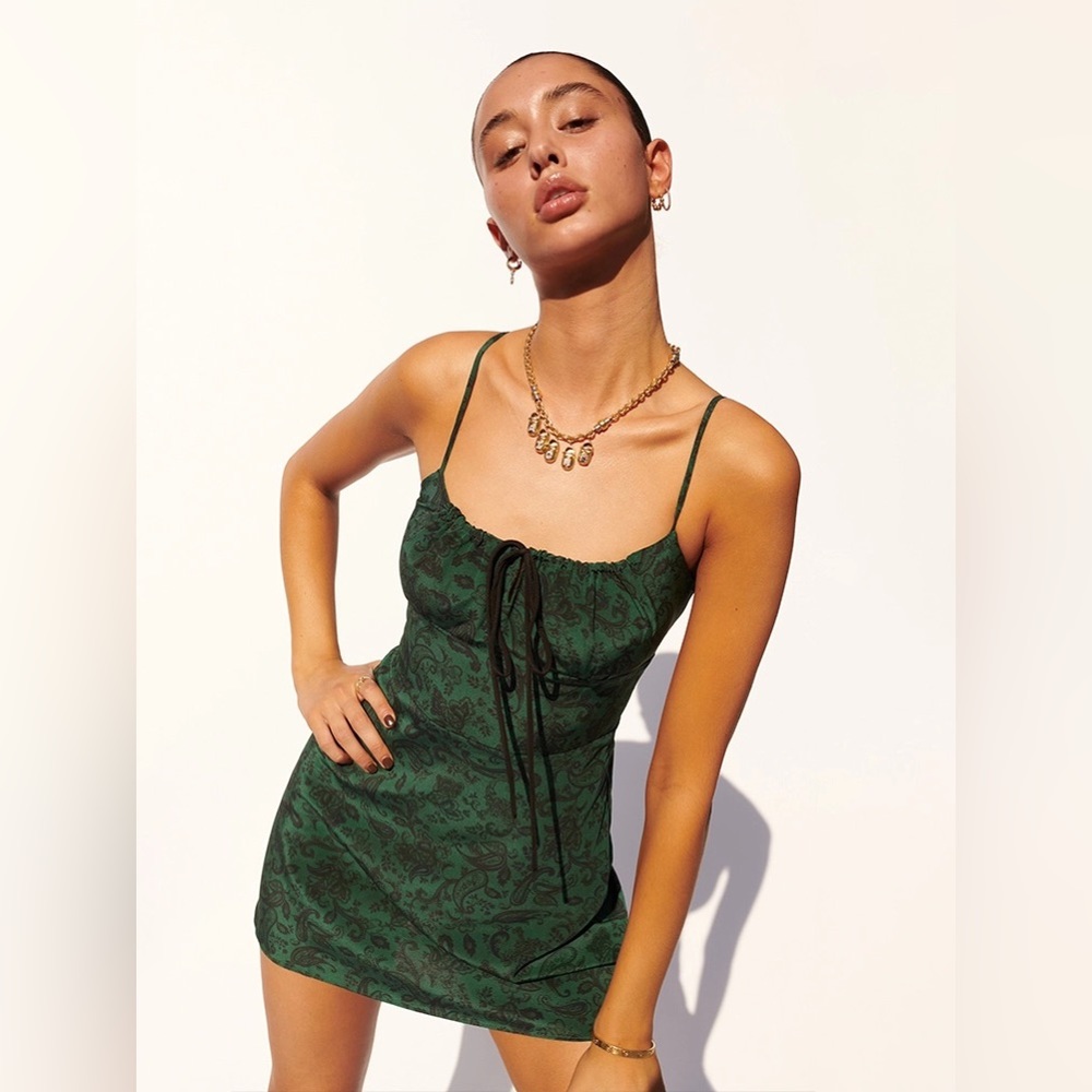 Réalisation Par The Inez in Dazed Noir, Never Worn